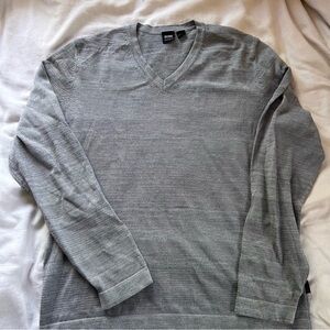 Men’s Hugo Boss sweater, L